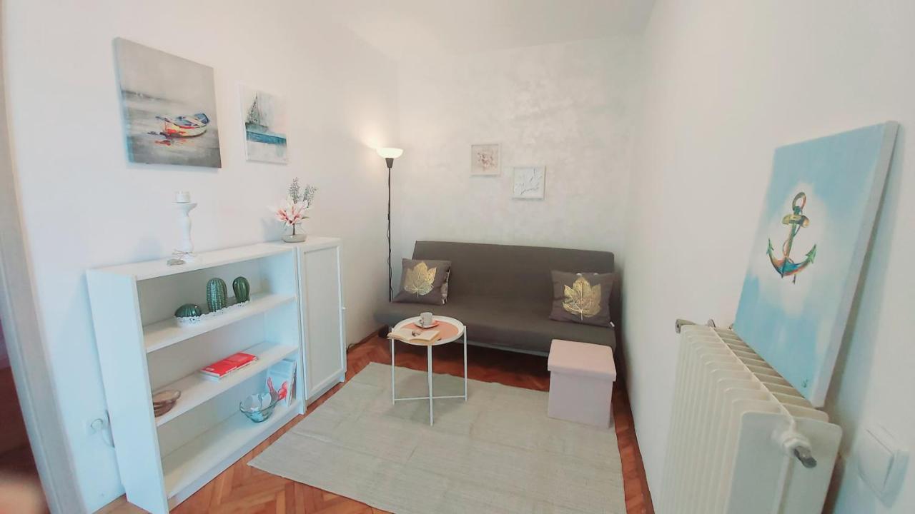 Apartments Lidija 우마그 외부 사진