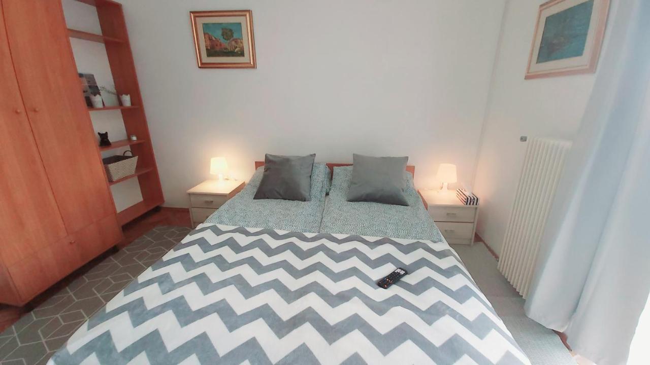 Apartments Lidija 우마그 외부 사진